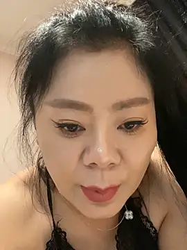 yingchong_027 网络视讯表演