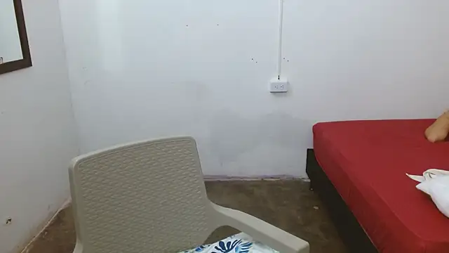 Chat XXX ao vivo de Thalian