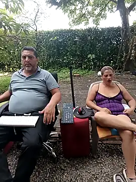 hotandfierylatinos2023 即時 XXX 聊天