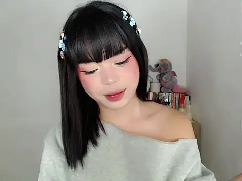 Pumi_akiko 在線直播表演