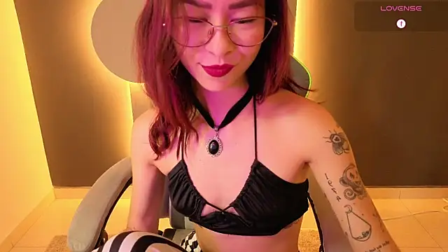 rosse_98_ élő XXX-chatje