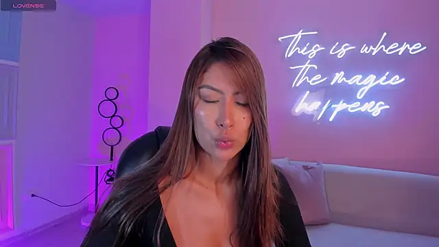 Chat XXX ao vivo de ArianaDumont