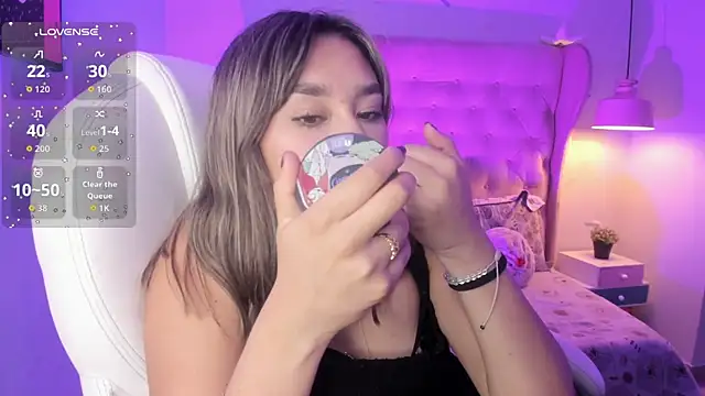 Czat XXX na żywo – _Sophie__miller