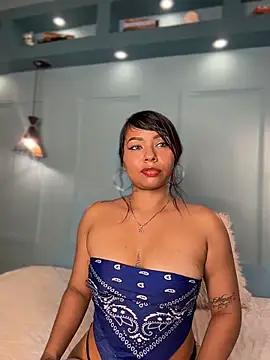 BellahColuccii's Live XXX Chat