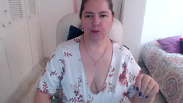 leonela_69n Live XXX chat
