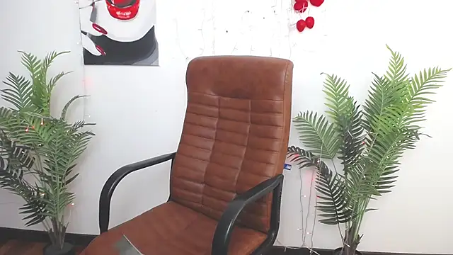 MilaLoona Chat XXX in diretta