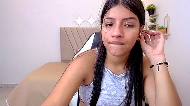 zara_cute: απε υθείας συνομιλία ΧΧΧ