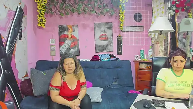 Онлайн чат XXX lesbiancuple
