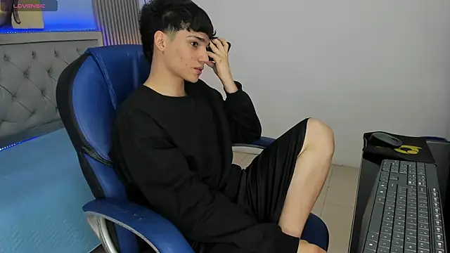 SamBlack_ – Kamerová šou