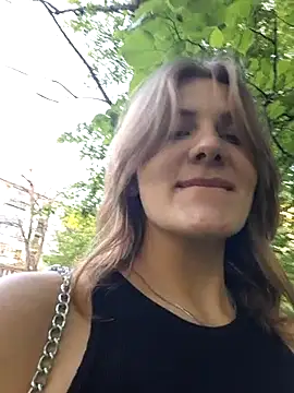 mooniekiss Live XXX Chat