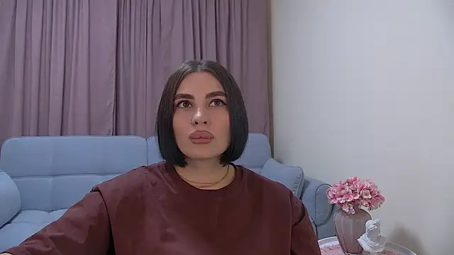 AdrianaToress Chat XXX in diretta