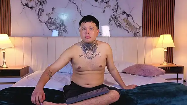Spicy_Loverss_ Webcam Show
