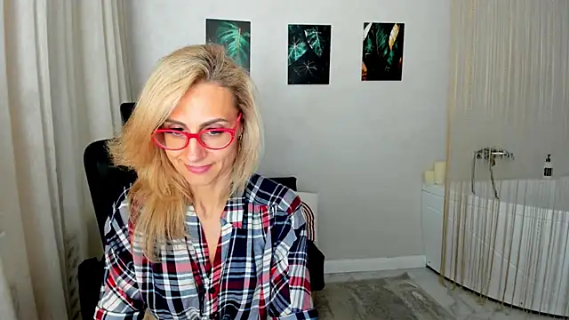 MuseOfStage live XXX chat