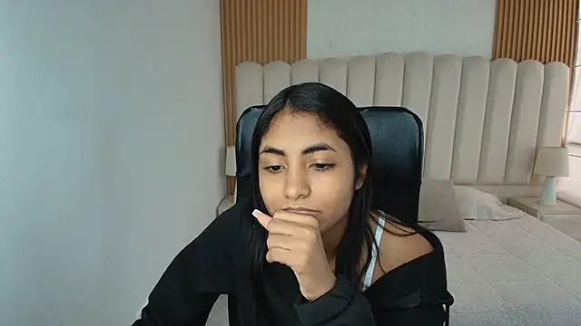 shaneelle লাইভ XXX চ্যাট