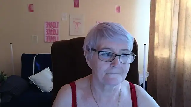 Sandra_Snowflake's Live XXX Chat