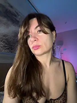 Mary_Kiitty live XXX chat