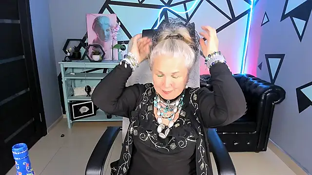 LilaMaharani Chat XXX live
