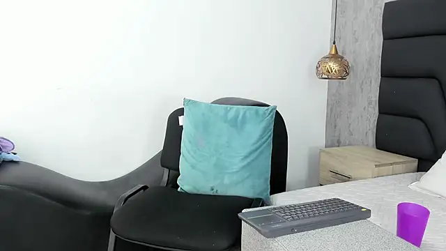 Bella_adamss_ Webcam Show