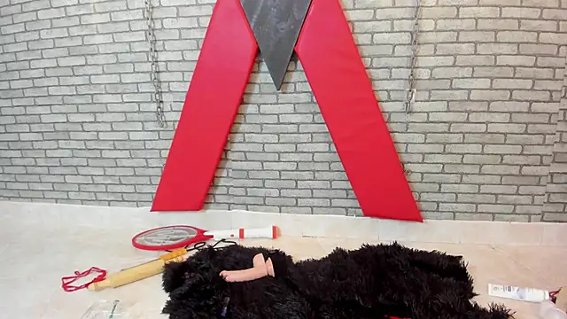 Онлайн чат XXX hillary_bigbutt