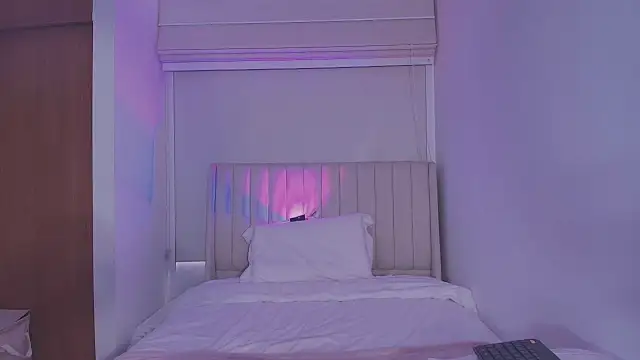 ArianaReynoldss Live XXX-chat