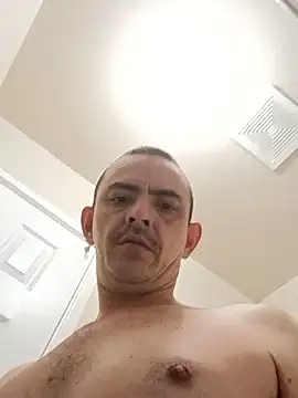 Vergadura590's Live XXX Chat