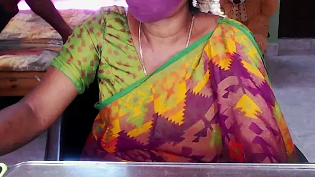 HotGulabi's Live XXX Chat