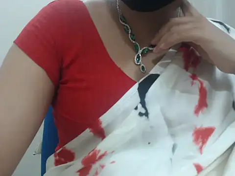 Lovely_Siri_23's Webcam Show