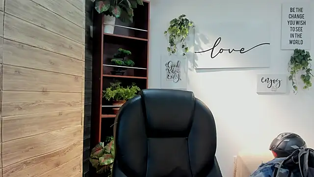 Show de coby_cum na webcam