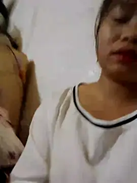 -Dolly-02 Pertunjukan Webcam
