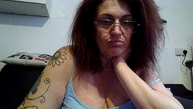 RubyyRosee Adlı Modelin Canlı XXX Sohbeti