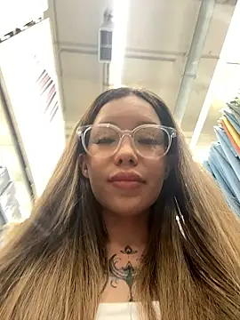 StreetCelebrity Chat XXX live