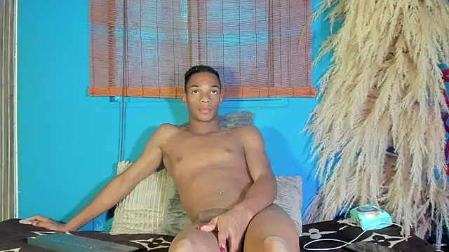 Raven_kiss' Webcam Show
