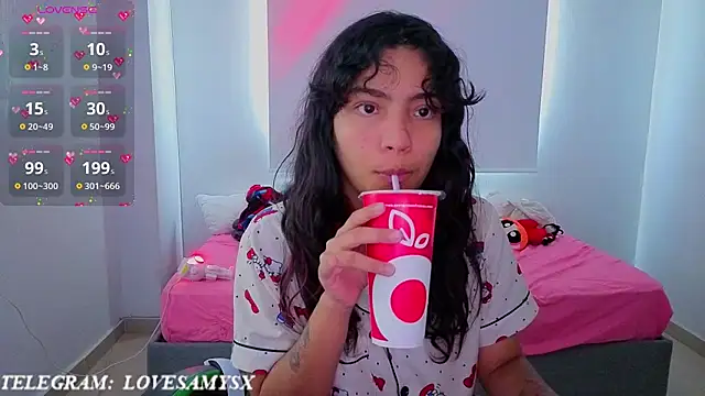 Lovelyamyy's Live XXX Chat