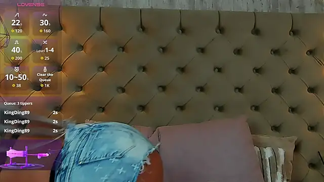 Sierra_Quinn 现场XXX聊天