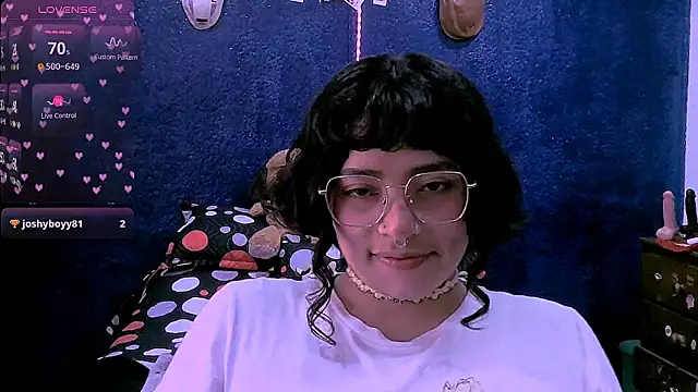 NinaYellow's Live XXX Chat