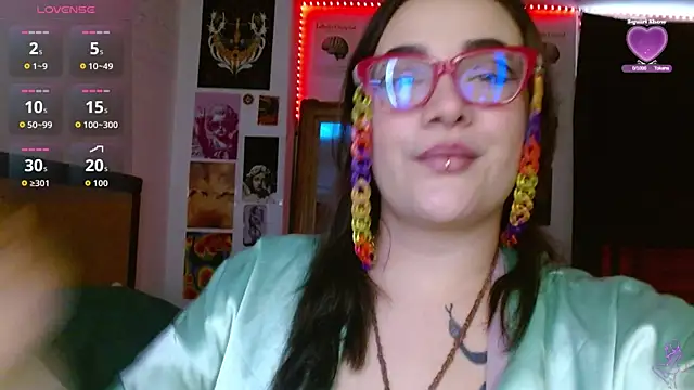 Nova-Satelan Live XXX chat