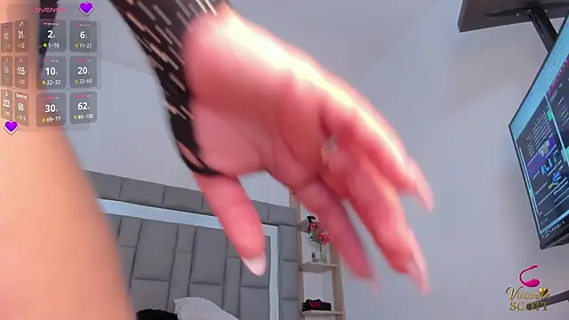 zulyjones élő XXX-chatje