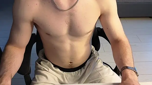 chantatummm's Webcam Show
