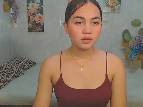 ur_asiankat 即時 XXX 聊天