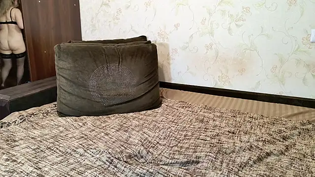 MARMELADINKA-'s Live XXX Chat