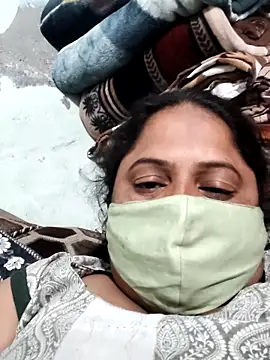 Hot_indian_Milf 现场XXX聊天