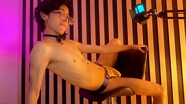 Twink_Sebas7 Adlı Modelin Web Kamerası Şovu