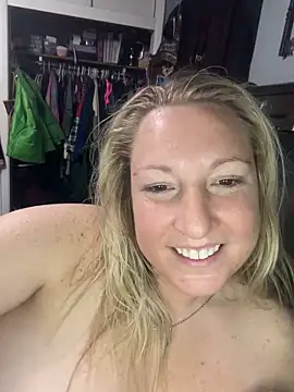 sweetkacibaby's Live XXX Chat