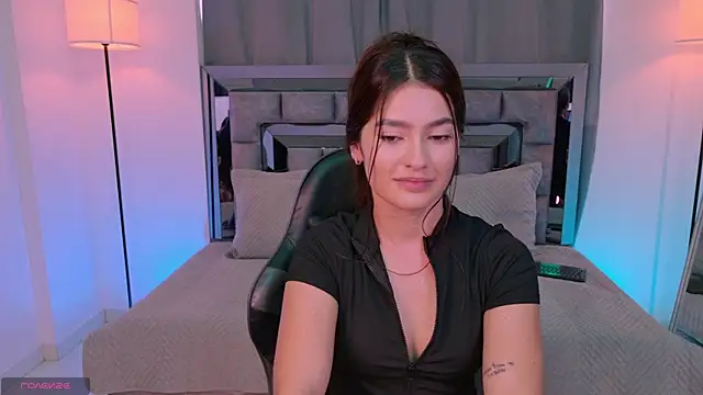 Bella_Clark2のライブXXXチャット
