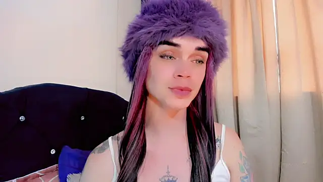 Pokazy przed kamerką – lesly_xx