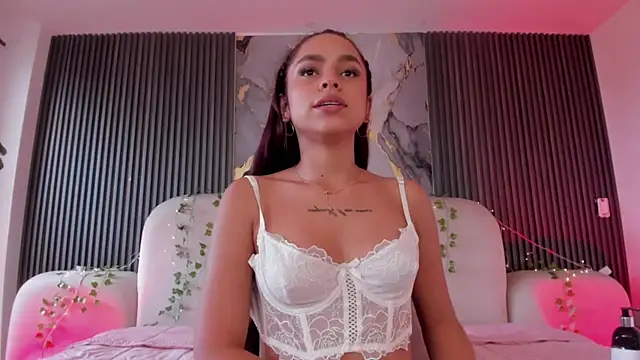 Czat XXX na żywo – CarolineFyre