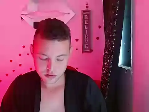sven_fox723 Show Webcam