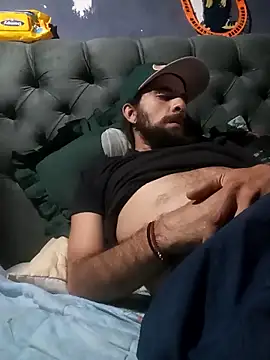 hairy_mannn live XXX chat