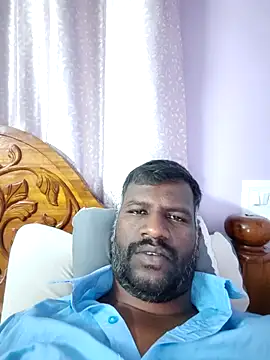 Paramkeerthi: απευθείας συνομιλία ΧΧΧ