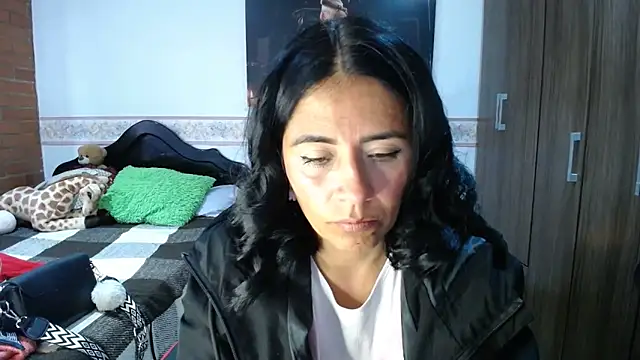 Chat +18 de sharoon_cheerry ao vivo